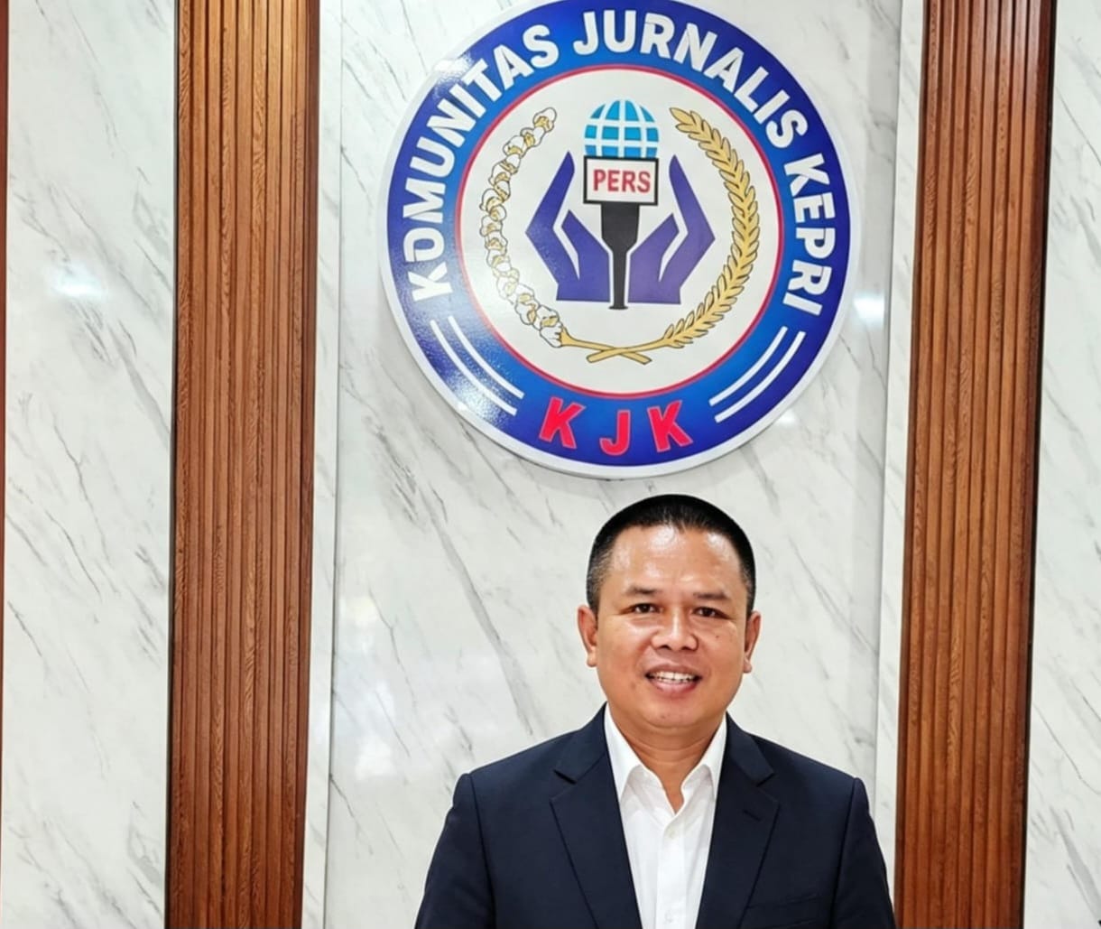 Menunggu Tiga Dekade untuk Secarik Mahkota Utama