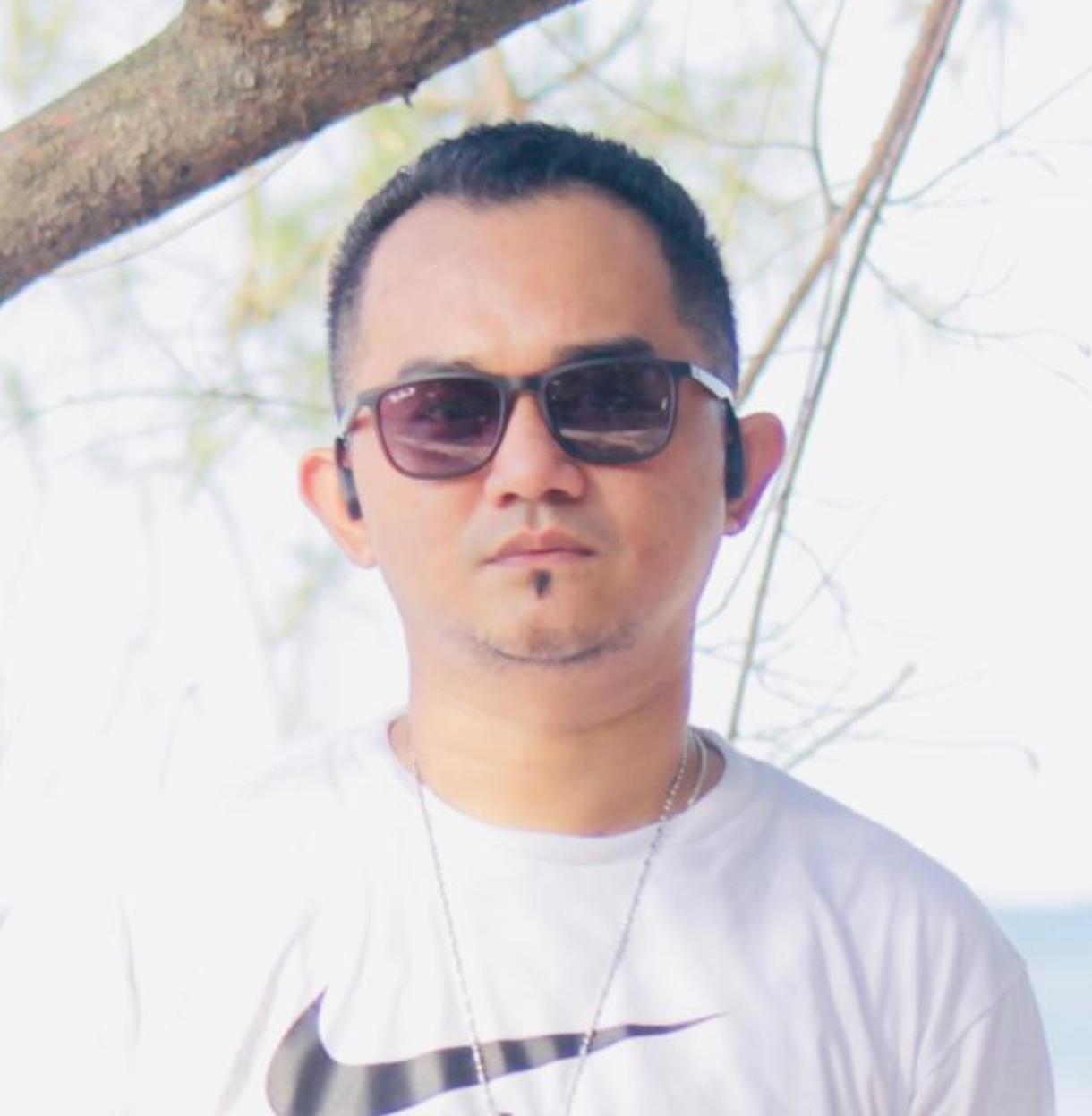 Ambok Akok