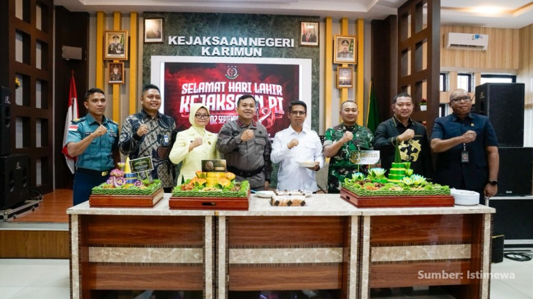 Hadiri Peringatan Harlah Kejaksaan Ke-81, Bupati Karimun Apresiasi Pendampingan Hukum Kejari