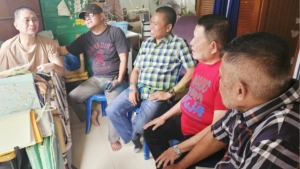 Wujud Solidaritas, KJK Kunjungi Mantan Wartawan Tribun yang Sakit Menahun