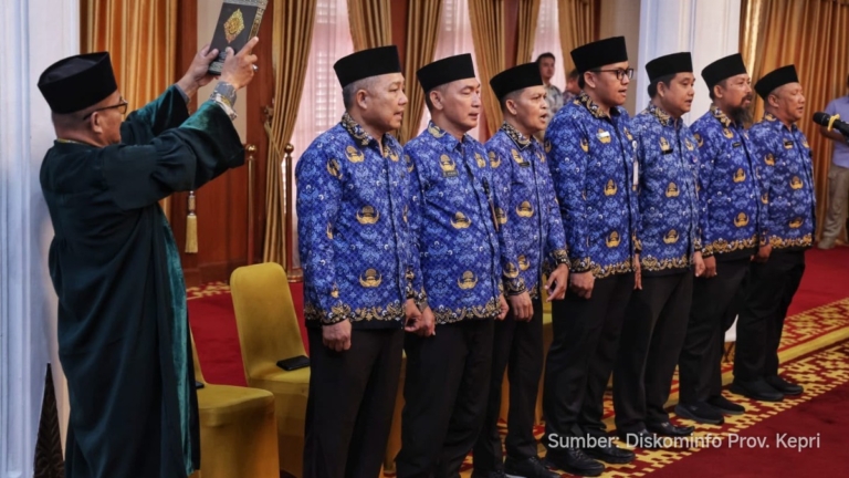 Hendri dan Junaidi Geser Jadi Asisten, Lima Jabatan Pemprov Kepri Langsung Diisi Plt