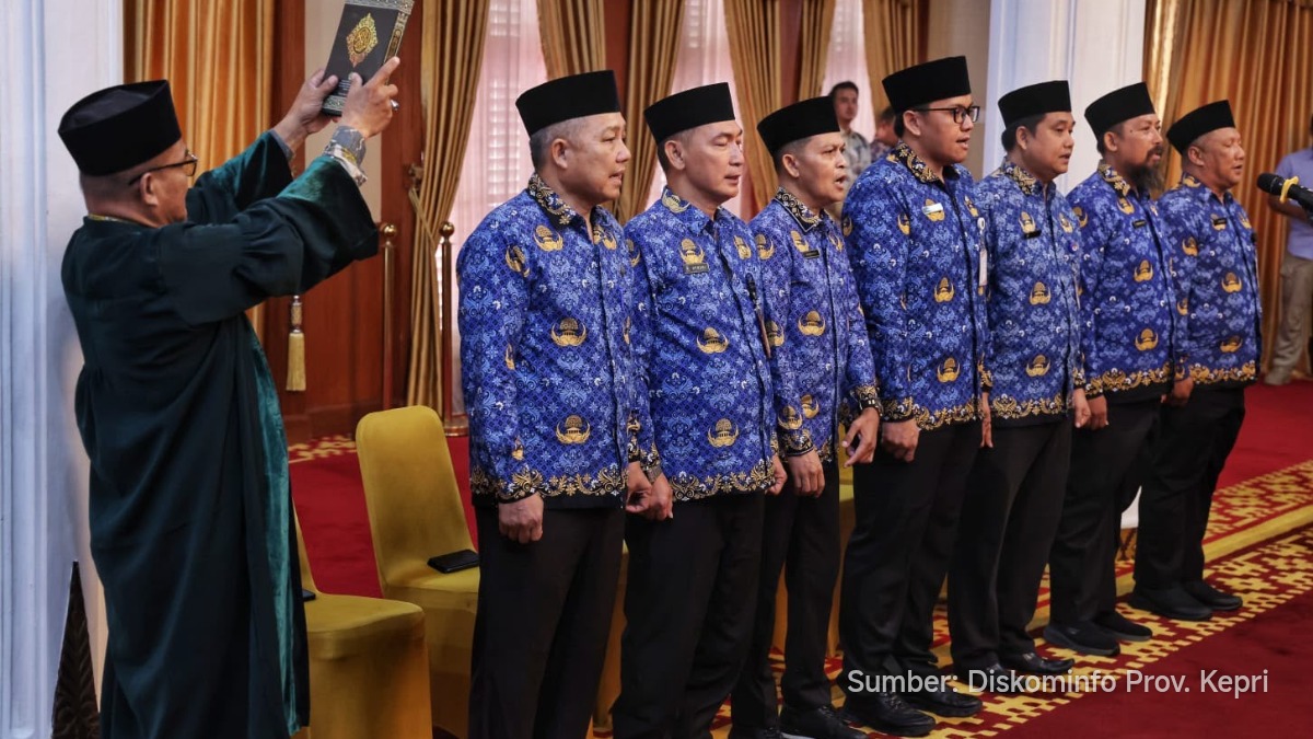 Hendri dan Junaidi Geser Jadi Asisten, Lima Jabatan Pemprov Kepri Langsung Diisi Plt