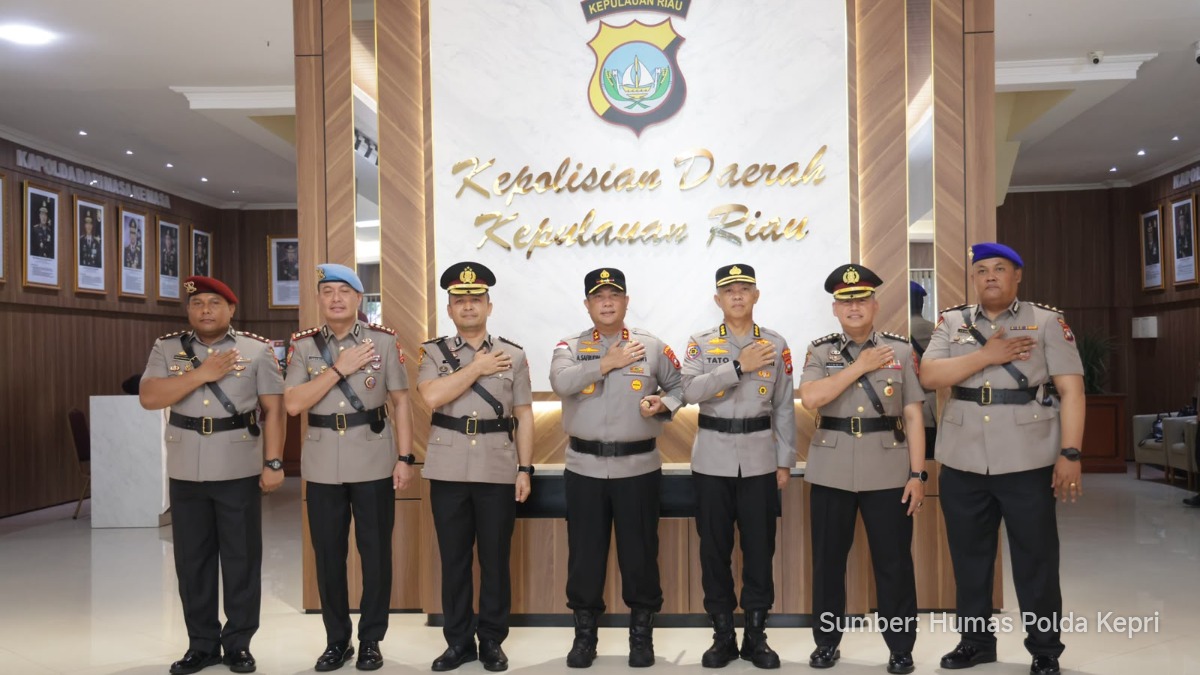 Kapolda Kepri Pimpin Sertijab Enam Pejabat, Dua Kapolres Berganti