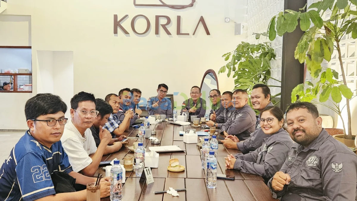 Mahmud Marhaba memimpin konferensi pers persiapan Rakernas PJS Batam