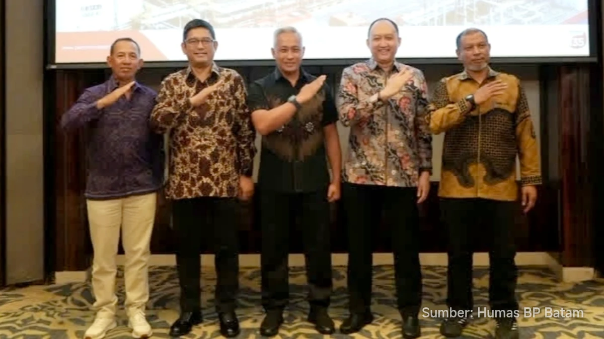 Penandatanganan kontrak Fuel Delivery System di Jakarta