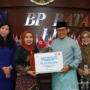 Penyerahan bantuan gempa NTT oleh PIKORI BP Batam