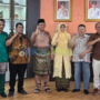 Pertemuan tim penulis buku sejarah Kepri dengan Gubernur Ansar