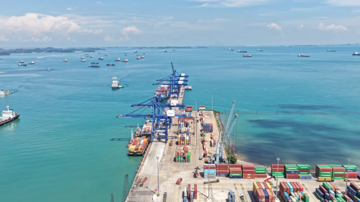Benny Syahroni berbicara tentang peningkatan volume bongkar muat di pelabuhan Batam