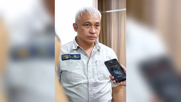 Denny Tondano berbicara tentang operasi modifikasi cuaca di Batam Centre