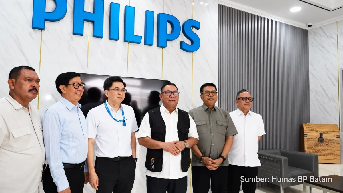 Fary Djemy Francis memimpin tim BP Batam saat kunjungan industri di Batam