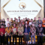 Fary Francis berbicara di podium saat Anugerah Investasi 2026 di Batam