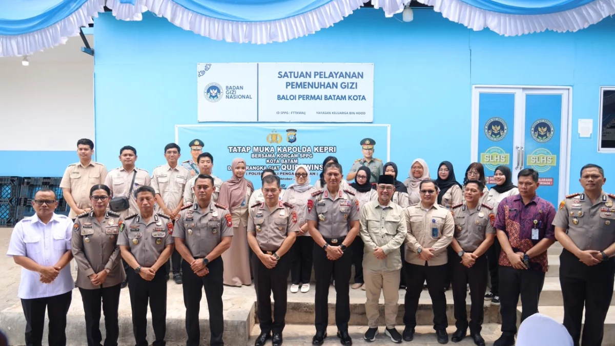 Kapolda Kepri Irjen Pol. Suhendri berbicara di pertemuan SPPG Batam