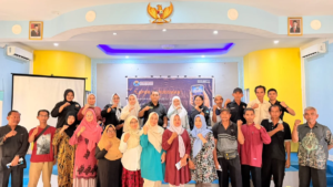 Muliadi memimpin program Lapor Ombudsman di desa Ekang Anculai, Bintan