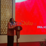 Andi Nurhiyari melantik Nenny Dwiyana Nyanyang sebagai ketua IWSS Kepri di Tanjungpinang