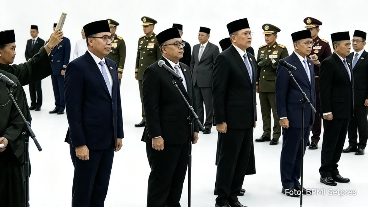 Presiden Prabowo Subianto melantik pejabat baru di Istana Kepresidenan Jakarta