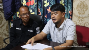 Petugas PPA Satreskrim Polres Bintan mengamankan tiga tersangka kasus kekerasan seksual anak