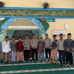 Polres Bintan members perform Sholat Jumat Keliling at Masjid Darul Iman