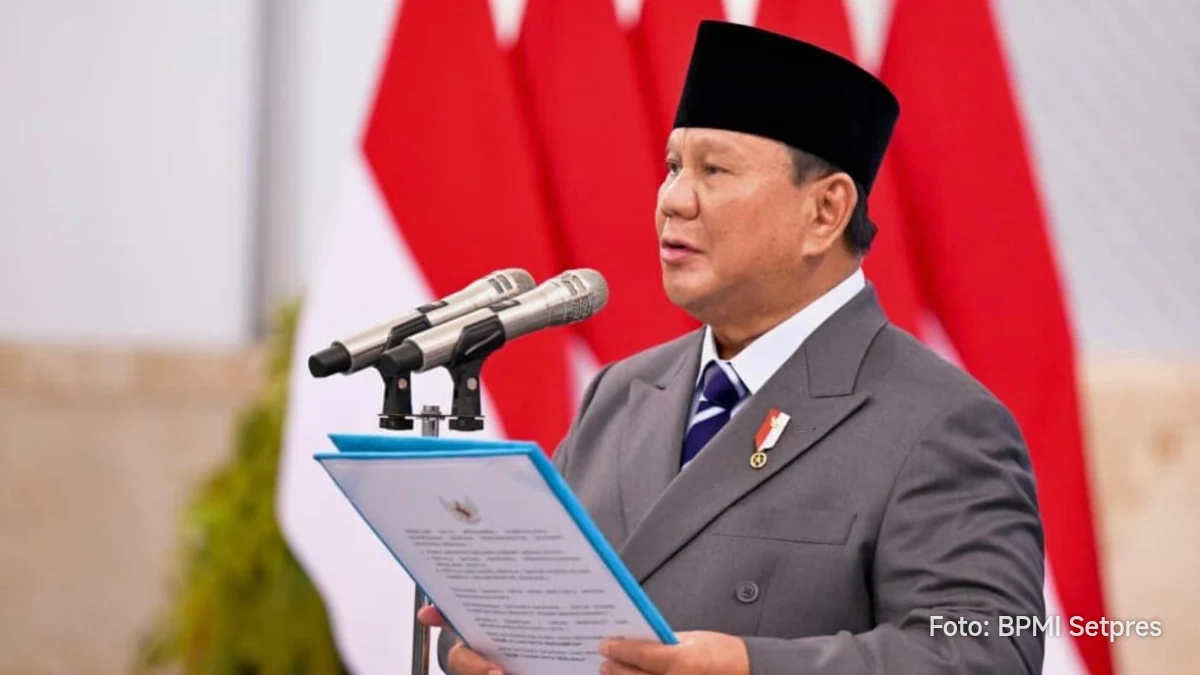 Presiden Prabowo Subianto mengangkat pejabat BNPB dan BPGMN di Istana Negara