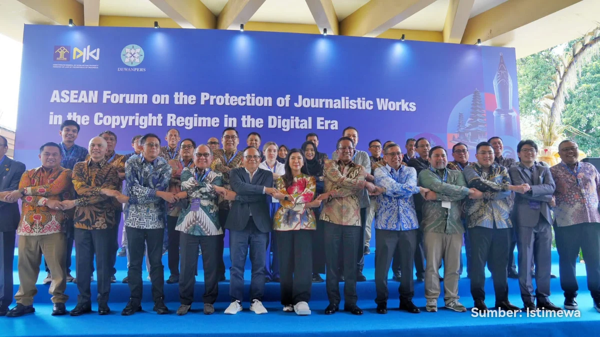 Menteri Hukum Supratman Andi Agtas berbicara di forum ASEAN di Bali
