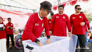 Wali Kota Batam Amsakar Achmad berbicara di acara Bengkong Smiling Morning 2026